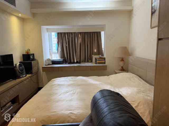 Mid Levels East - Monmouth Place 04