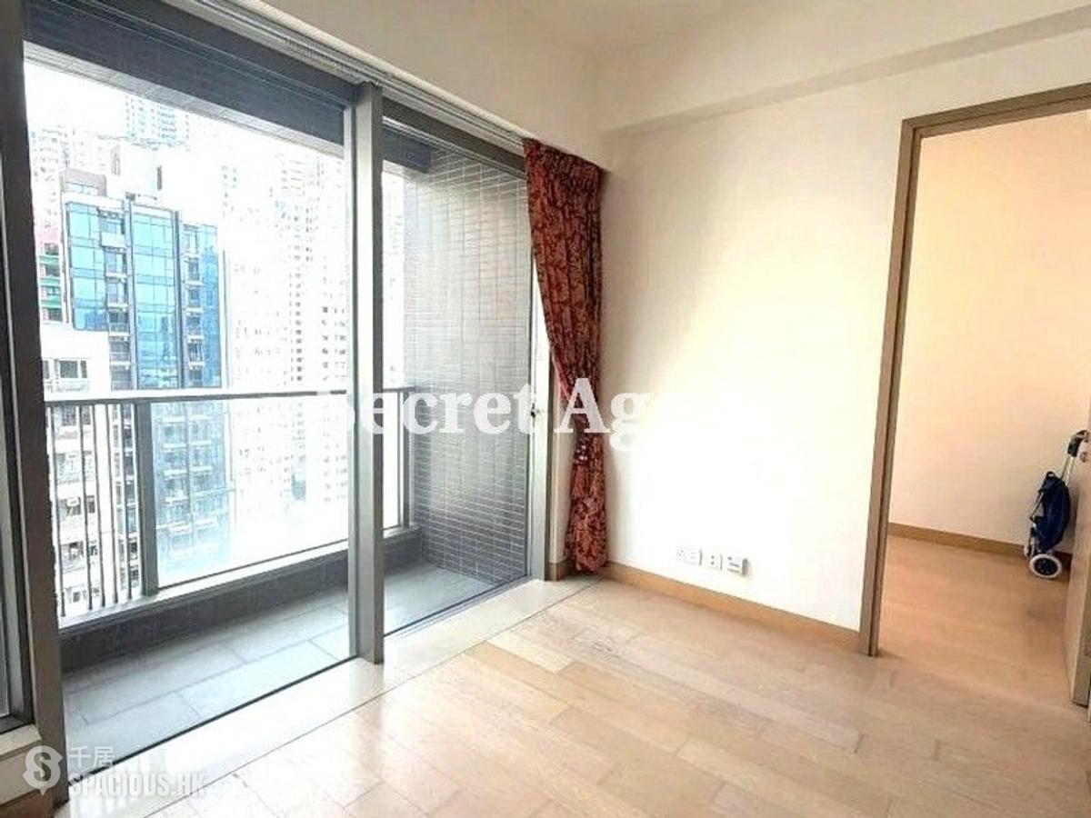 Sai Ying Pun - Island Crest 01