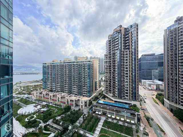 Tseung Kwan O - Twin Peaks 01
