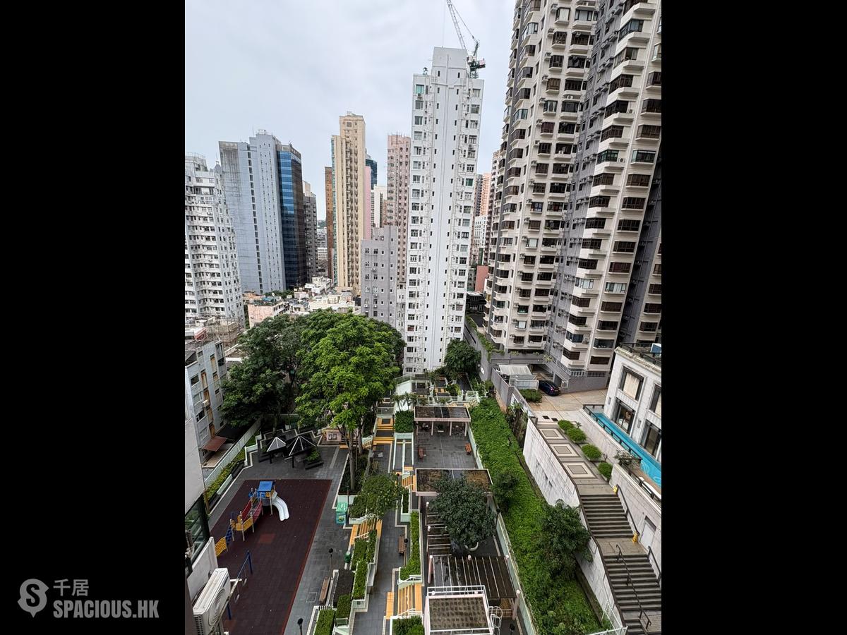 Soho - King Ho Building 01