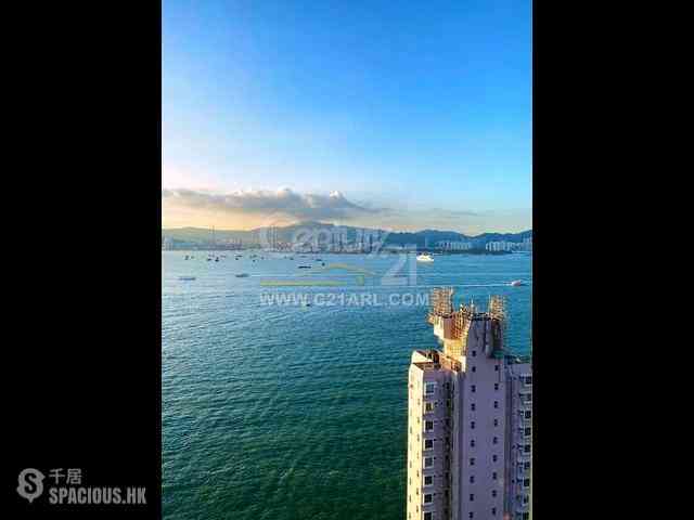 Kennedy Town - The Merton 01