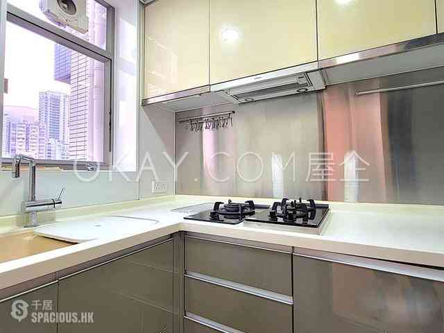 Sai Ying Pun - Island Crest 06