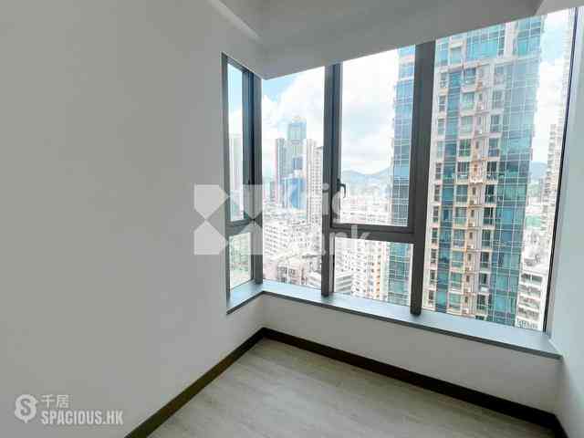 Tai Kok Tsui - L・Living 23 05