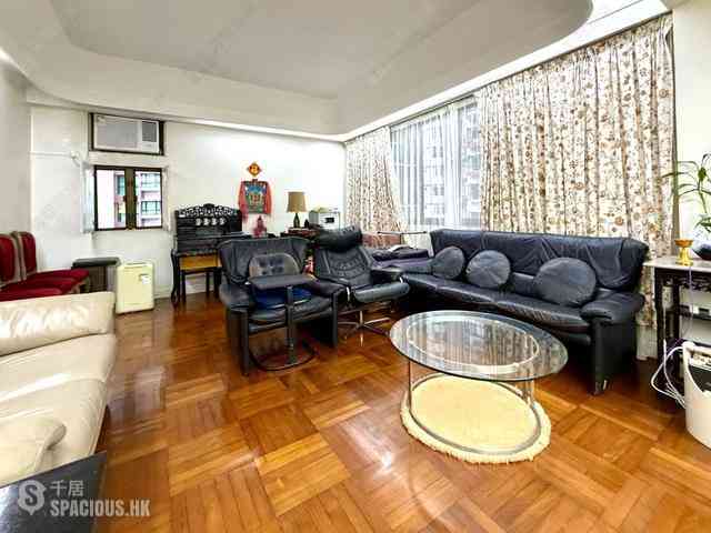 Mid Levels Central - Golden Court 03