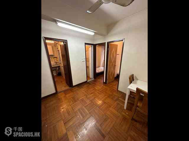 Shek Tong Tsui - Kam Ling Court Block 2 (Block B) 01