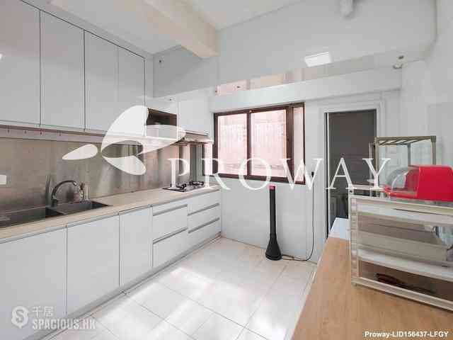 Pok Fu Lam - Baguio Villa Block 25 09