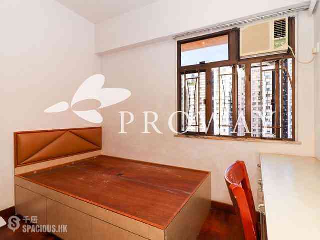 North Point - Metropole Building 04