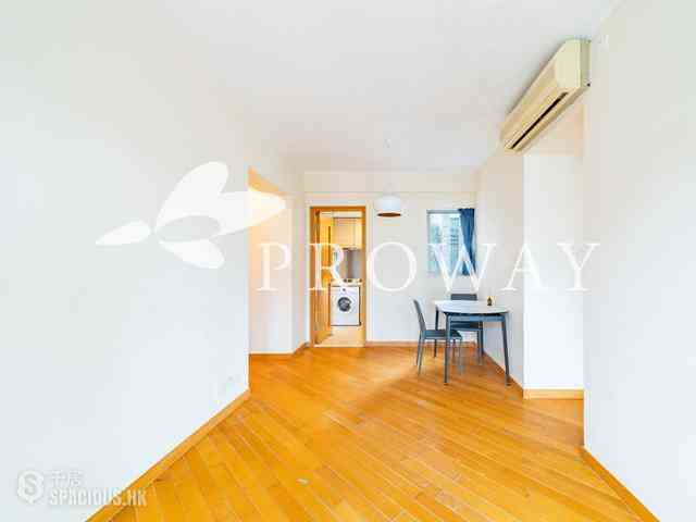 Wan Chai - The Zenith 04