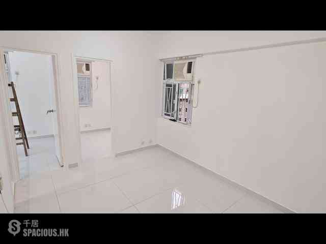 Causeway Bay - Hoi Hing Building 05