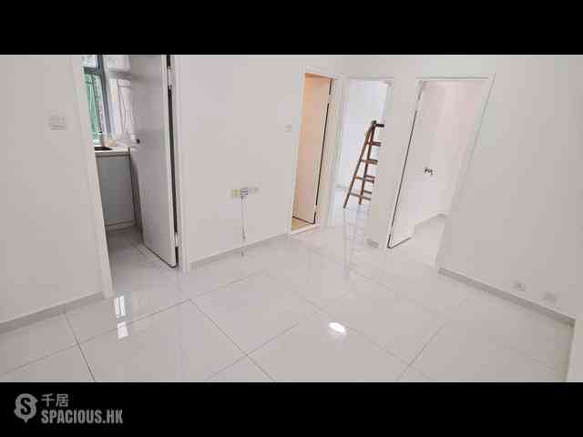 Causeway Bay - Hoi Hing Building 06