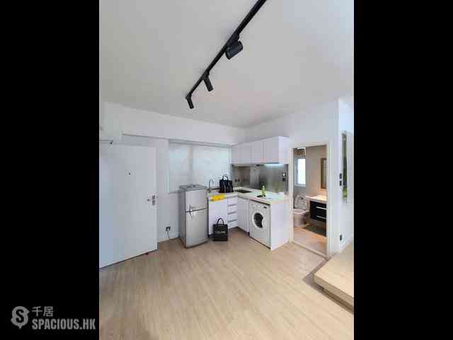 Poho - 176-178, Hollywood Road 03
