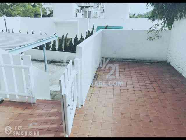 Chung Hom Kok - Jadebeach Villa 04