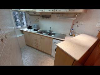 Quarry Bay - Westlands Court Gee Lan Mansion 02