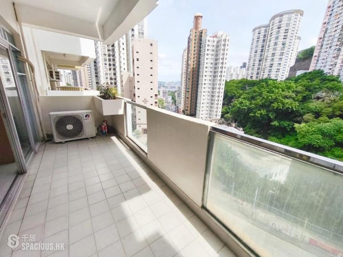 Tai Hang - Kan Oke House 01