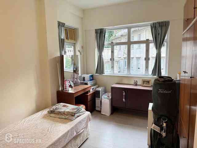 Tai Hang - Kan Oke House 10