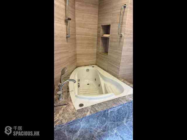 Mid Levels Central - Birchwood Place 19