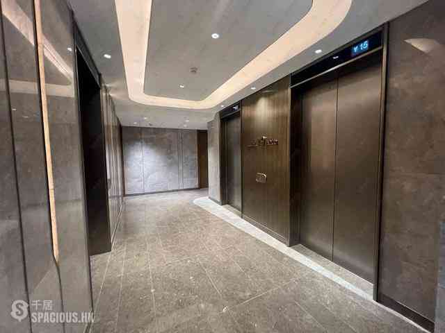 Wong Chuk Hang - The Southside Phase 2 La Marina Tower 2A 03