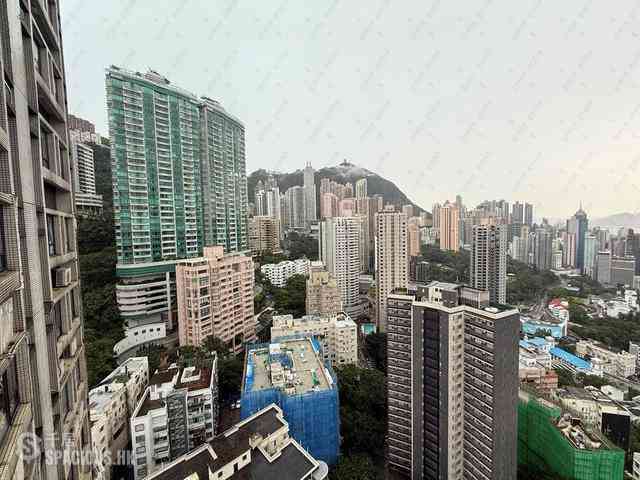 Mid Levels Central - Birchwood Place 05