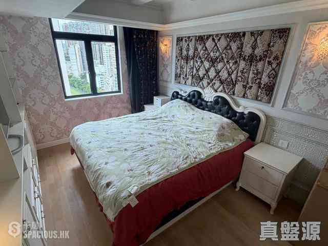 Happy Valley - King Inn Mansion 05