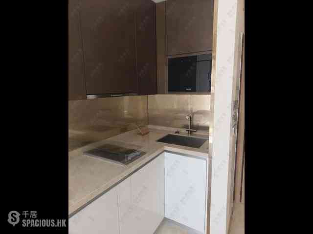 Sai Ying Pun - 63, Pokfulam Amber House (Tower 1) 13