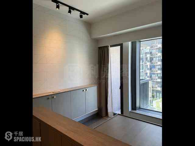 Tseung Kwan O - The Wings Ocean Wings Block 5 03