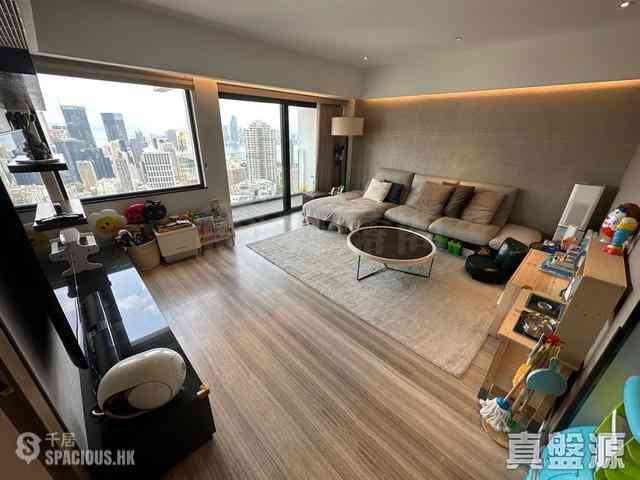 Tai Hang - Yick King Building 06