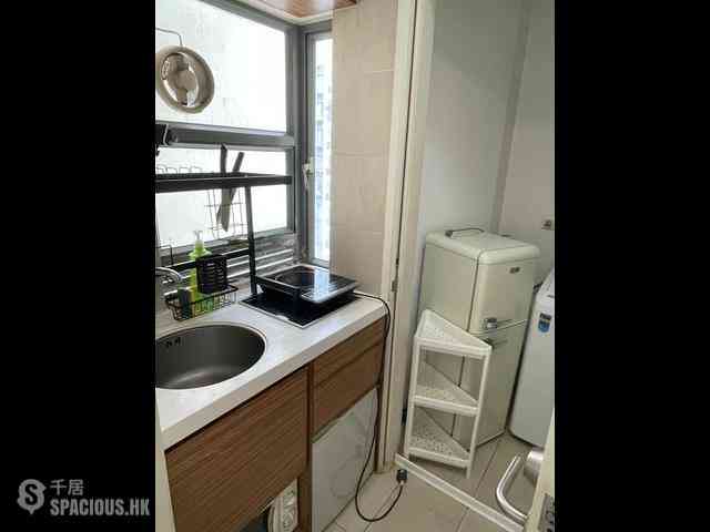 Sheung Wan - Urbana 38 08