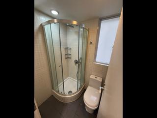 Mid Levels West - Chong Yuen 13