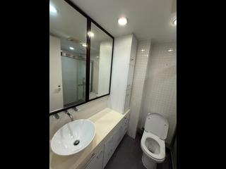 Mid Levels West - Chong Yuen 15