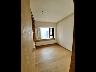 Mid Levels Central - Tavistock II 13