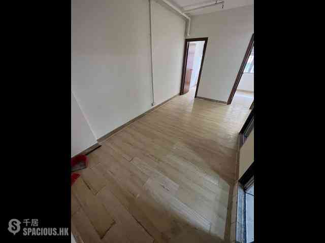Sai Ying Pun - 147-149, Des Voeux Road West 09