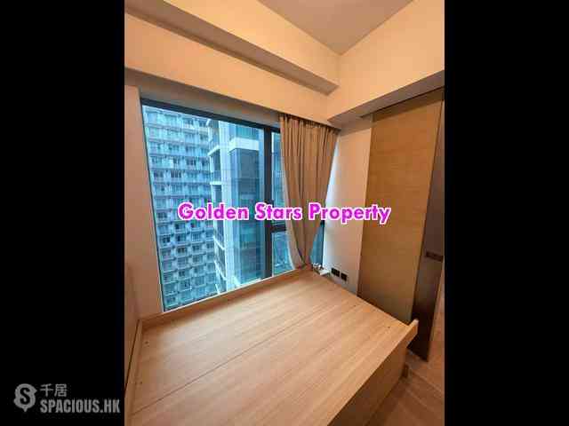 Sai Ying Pun - One・Artlane 04