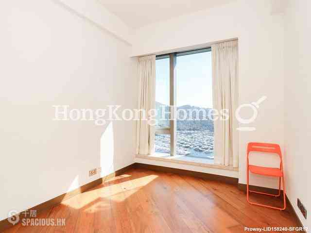Ap Lei Chau - Marina South 06