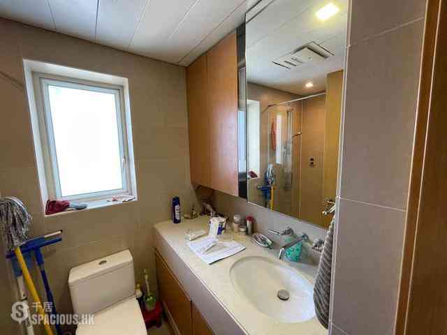 North Point - Island Lodge 06
