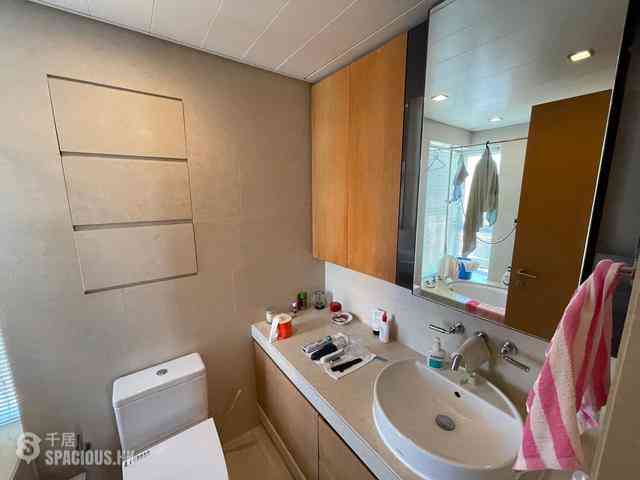 North Point - Island Lodge 07