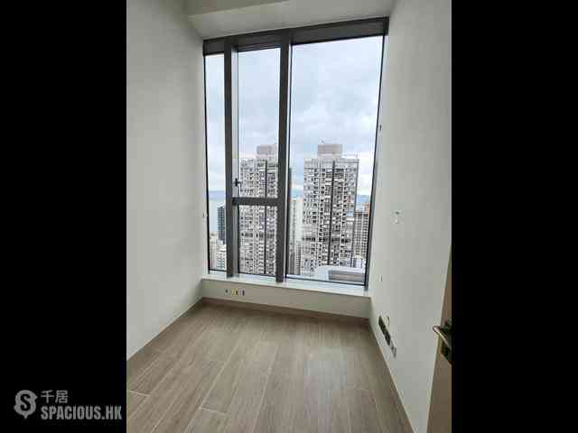 Sai Ying Pun - Upper Manor 09