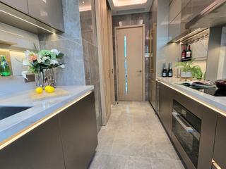 Sai Ying Pun - Upper Manor 13