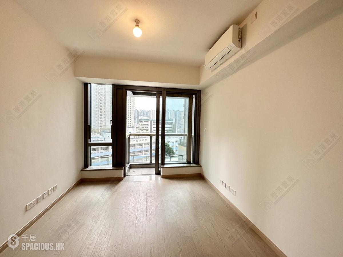 Wong Chuk Hang - The Southside Phase 2 La Marina Tower 2A 01