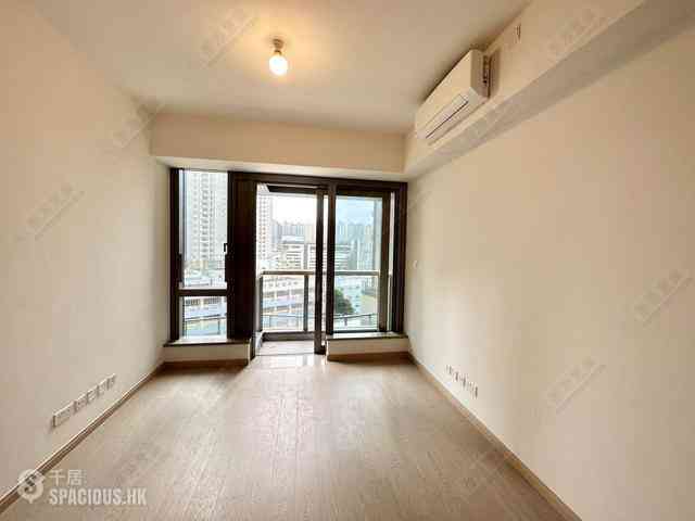Wong Chuk Hang - The Southside Phase 2 La Marina Tower 2A 01