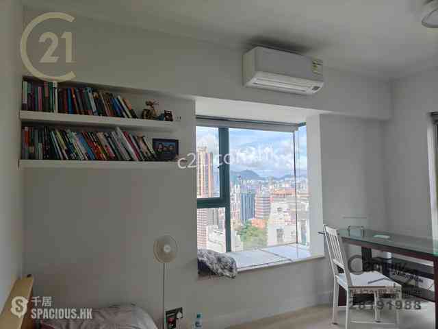 Kennedy Town - University Heights 06
