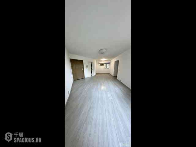 Ap Lei Chau - South Horizons Phase 2 Yee Moon Court (Block 12) 02