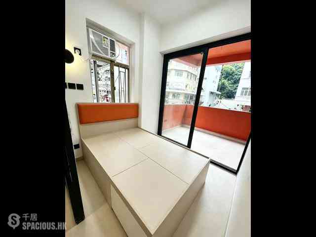 Sai Wan Ho - Kwong Nam Hing Mansion 02