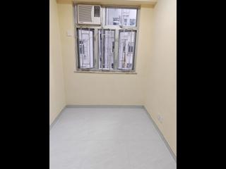 North Point - Fung Cheong Building 02