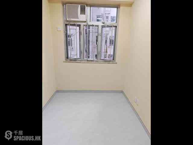 North Point - Fung Cheong Building 02
