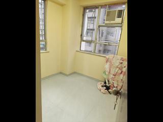 North Point - Fung Cheong Building 04