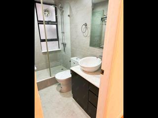 Mid Levels Central - Robinson Heights Block 3 09