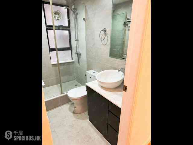 Mid Levels Central - Robinson Heights Block 3 09