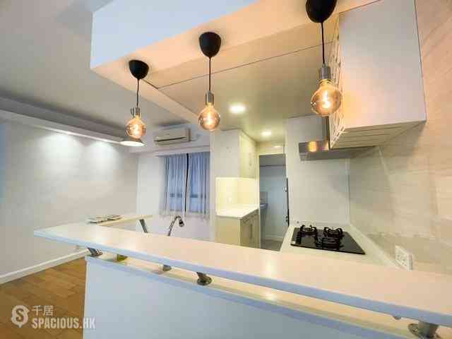 Mid Levels Central - Robinson Heights Block 3 06