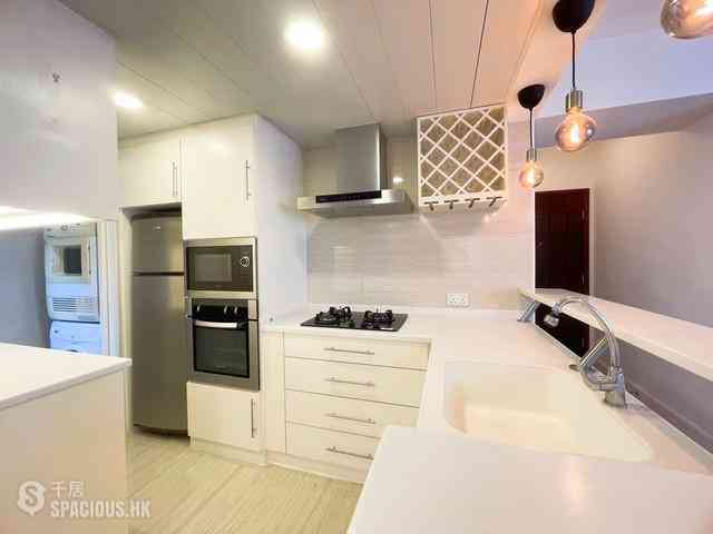 Mid Levels Central - Robinson Heights Block 3 04