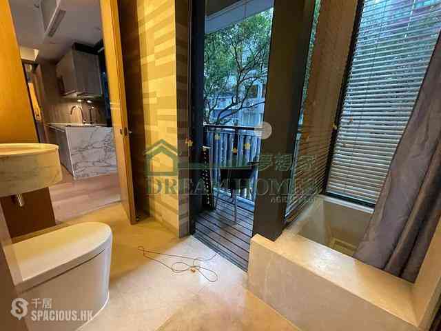 Mid Levels Central - Gramercy 06